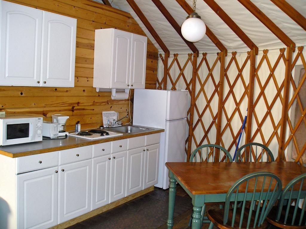 Yosemite Lakes Hillside Yurt 1 Harden Flat Bagian luar foto